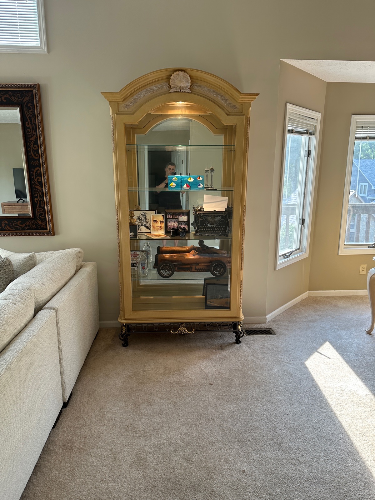 The curio cabinet in place in Harbour Pointe #53